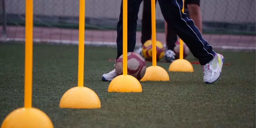 青少年篮球爱好者综合训练方案_0